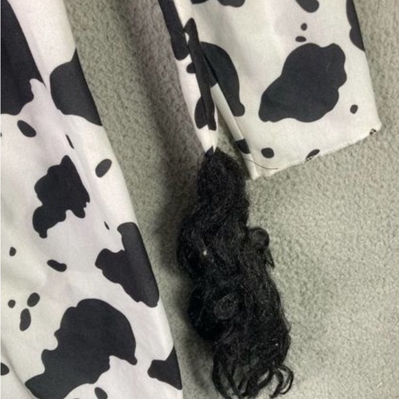 Reposhing this item I purchased.
Loved it, but was too small for me. - Picture 3 of 6